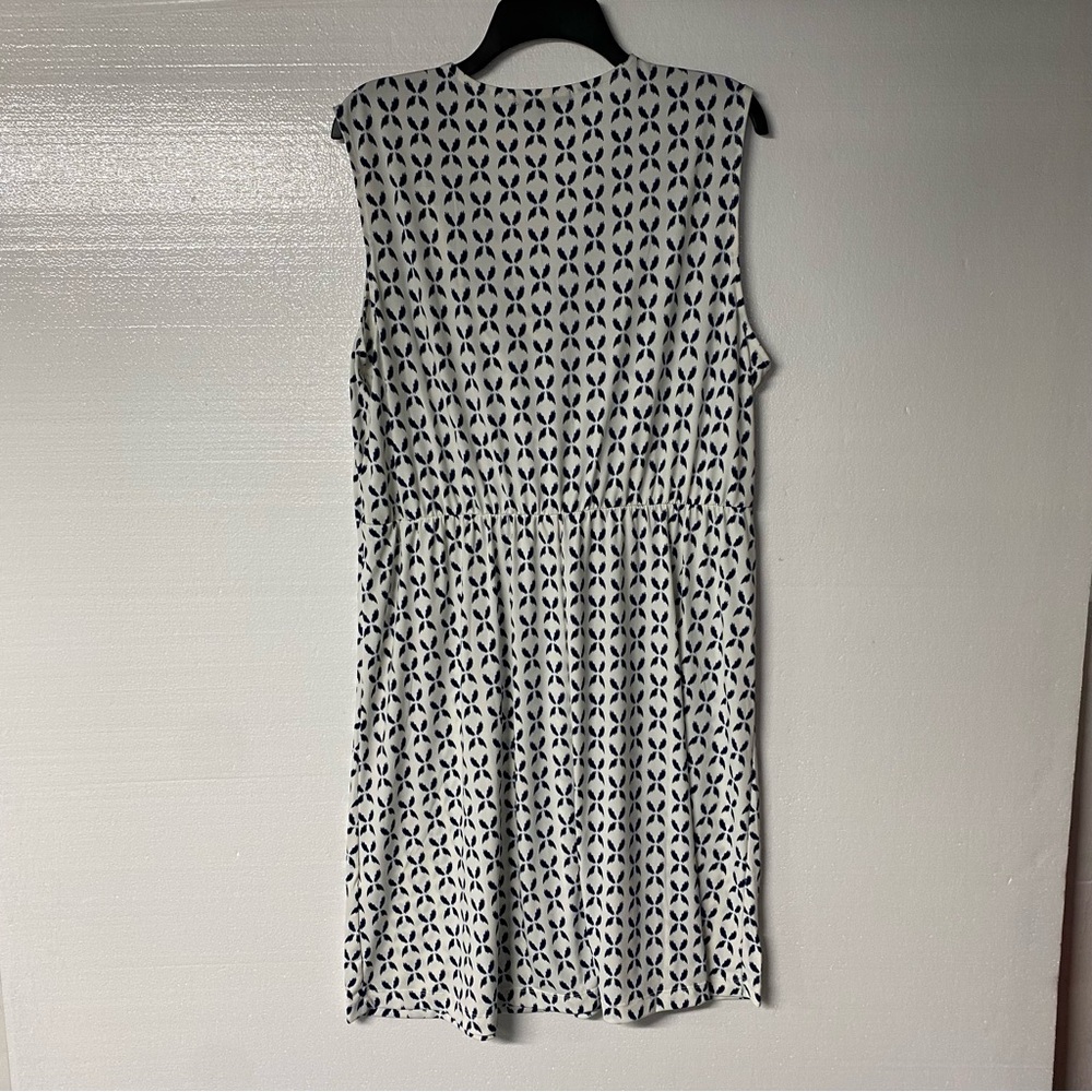 Banana Republic Dress Women XL White Blue Geometric Lightweight Empire Waist - Picture 5 of 8
